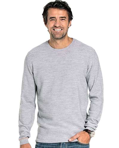 Grauer Wollpullover mit Strukturmuster