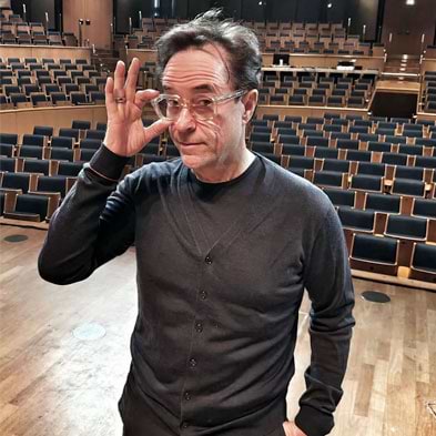 Jan Josef Liefers in unserem Joe Vest Antracite Grey