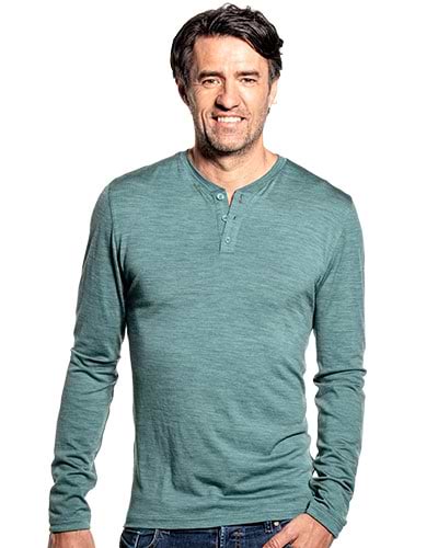 Merino Funktionsshirt mit langen Ärmeln und Knöpfen in Grün